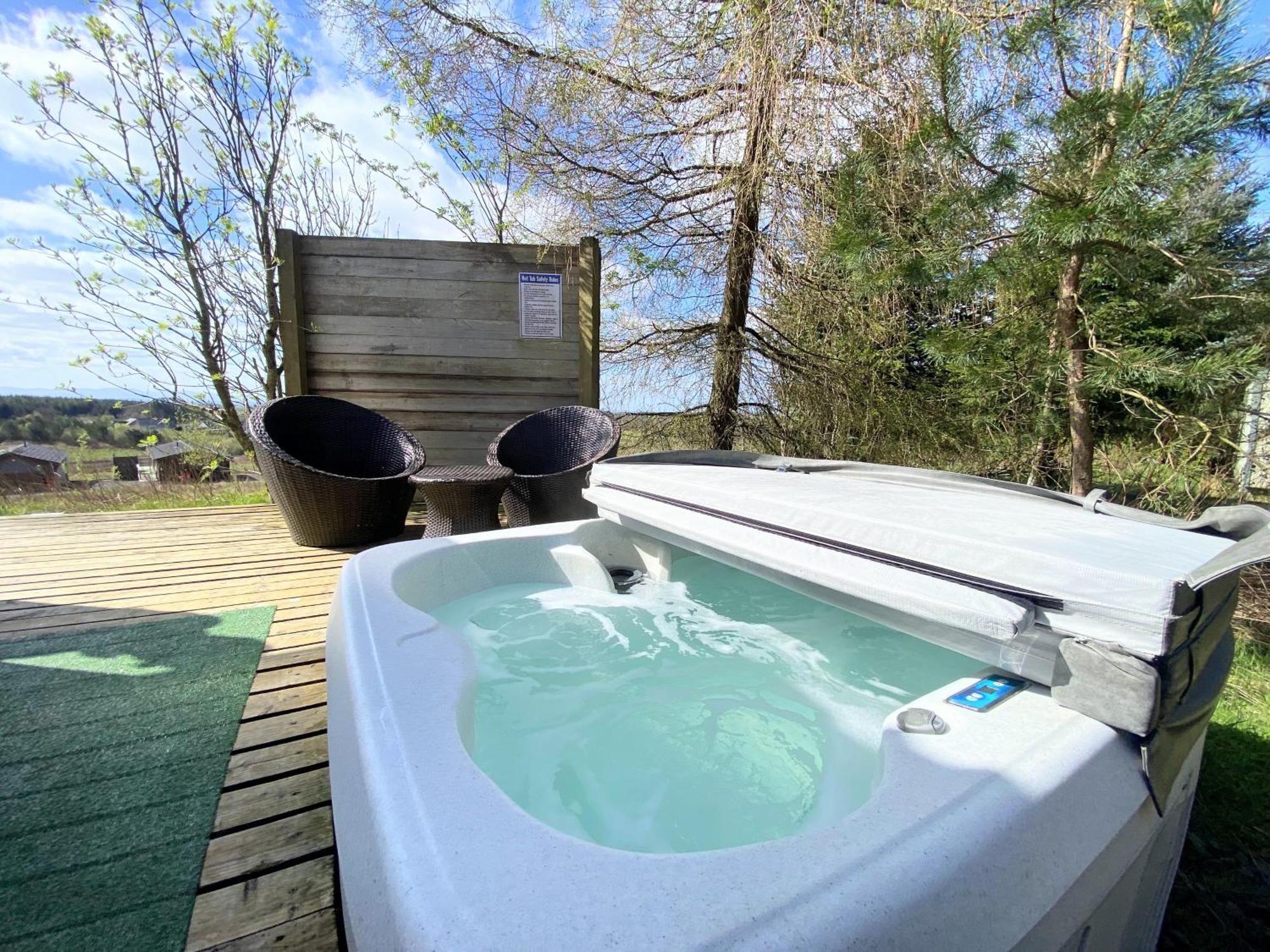 Villa Blair Tiny House With Private Hot Tub - Fife - Loch Leven - Lomond Hills à Dunfermline Extérieur photo